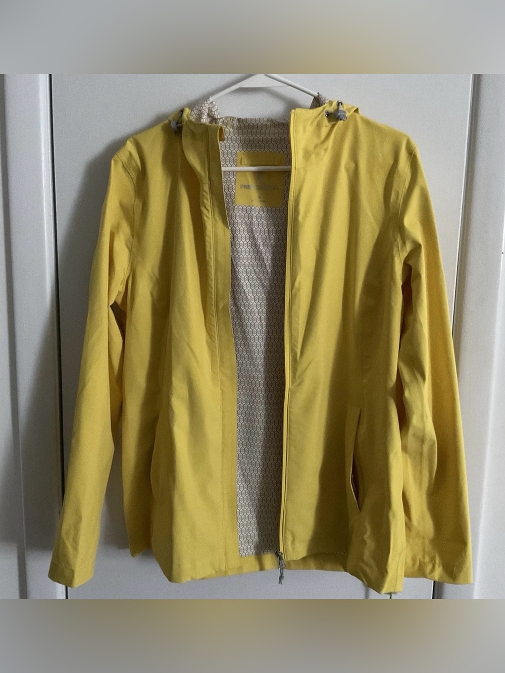 Free Country Women’s Waterproof Rain Jacket M